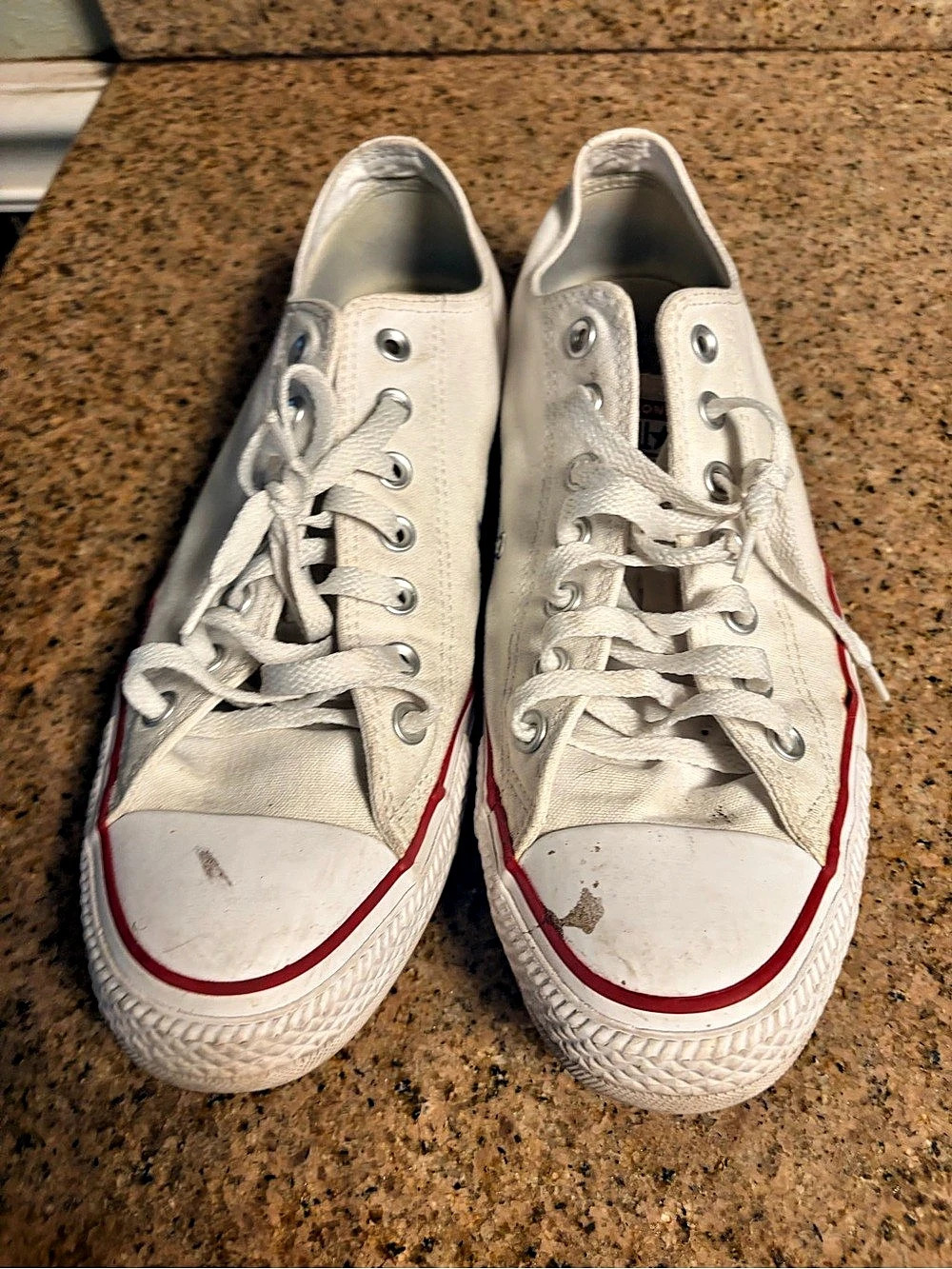 Converse Chuck Taylor All Star Low Top Sneakers White & Red US 11
